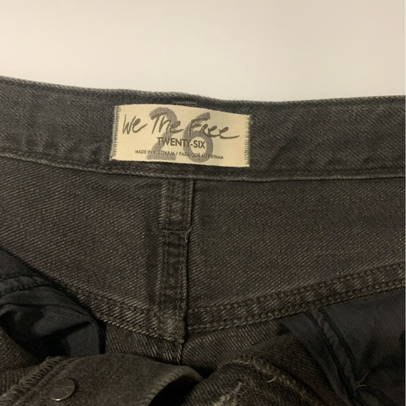 NWOT Free People We The Free Romeo Rolled Distressed Denim Shorts Black - 26 - Picture 7 of 8